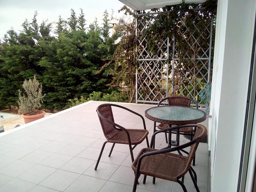 Aliveri Flat With Sea View Bagian luar foto