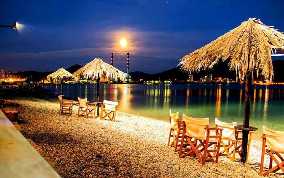 Aliveri Flat With Sea View Bagian luar foto